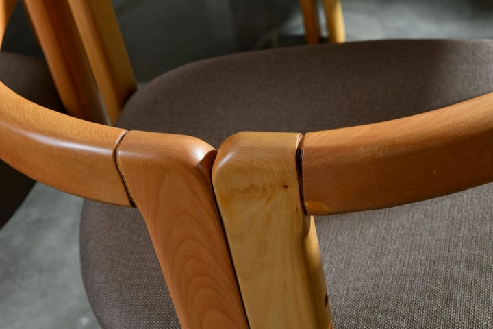 KarmTuoli Ayten - Tammi/Ruskea - Ruokapöydän tuolit - Meikkituoli - Käsinojallinen tuoli