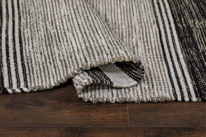 Matto Vindö 75x150 cm Musta - Musta - Wilton-matto - Pienet matot - Kuviollinen matto & värikäs matto