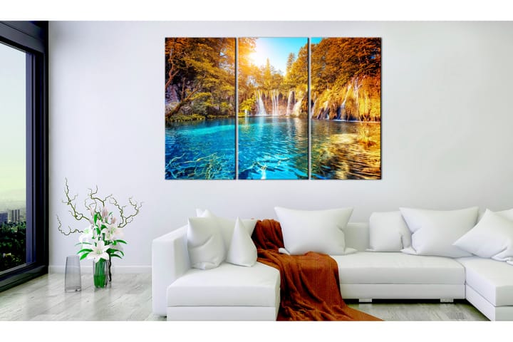 Taulu Waterfalls Of Sunny Forest 120x80 - Artgeist sp. z o. o. - Canvas-taulu - Seinäkoristeet