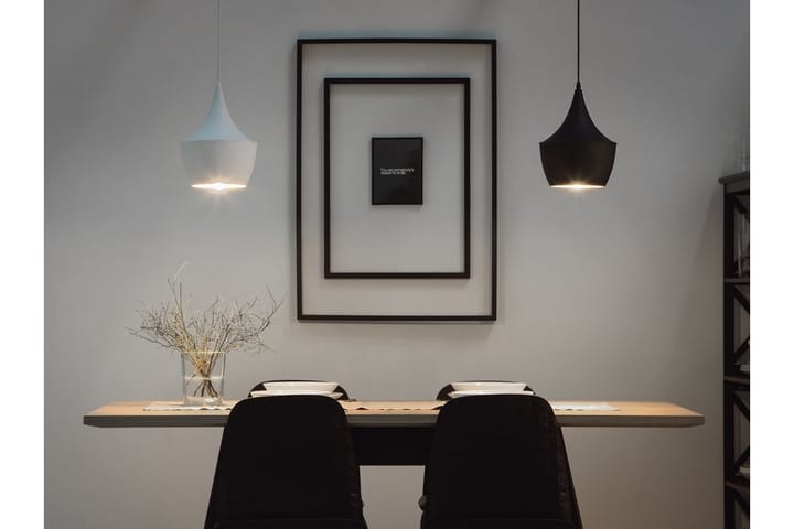 Kattovalaisin Fraser 26 cm - Musta - Kattovalaisin
 - Kattovalaisin keittiö - Kattovalaisin makuuhuone - PH lamppu - Kaarivalaisin - Lightbox - Riippuvalaisimet - Ikkunavalaisin riippuva - Olohuoneen valaisin - Verkkovalaisin - Tiffanylamppu - Riisipaperivalaisin
